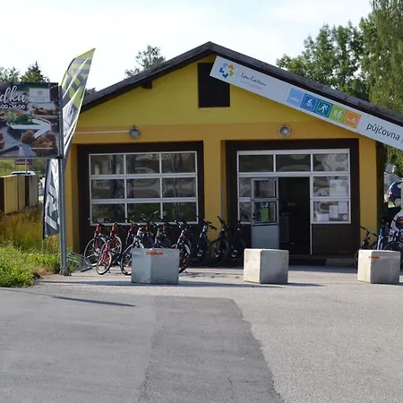 Kvitko Lägenhet Frymburk