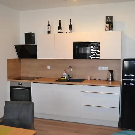 Kvitko Lägenhet Frymburk